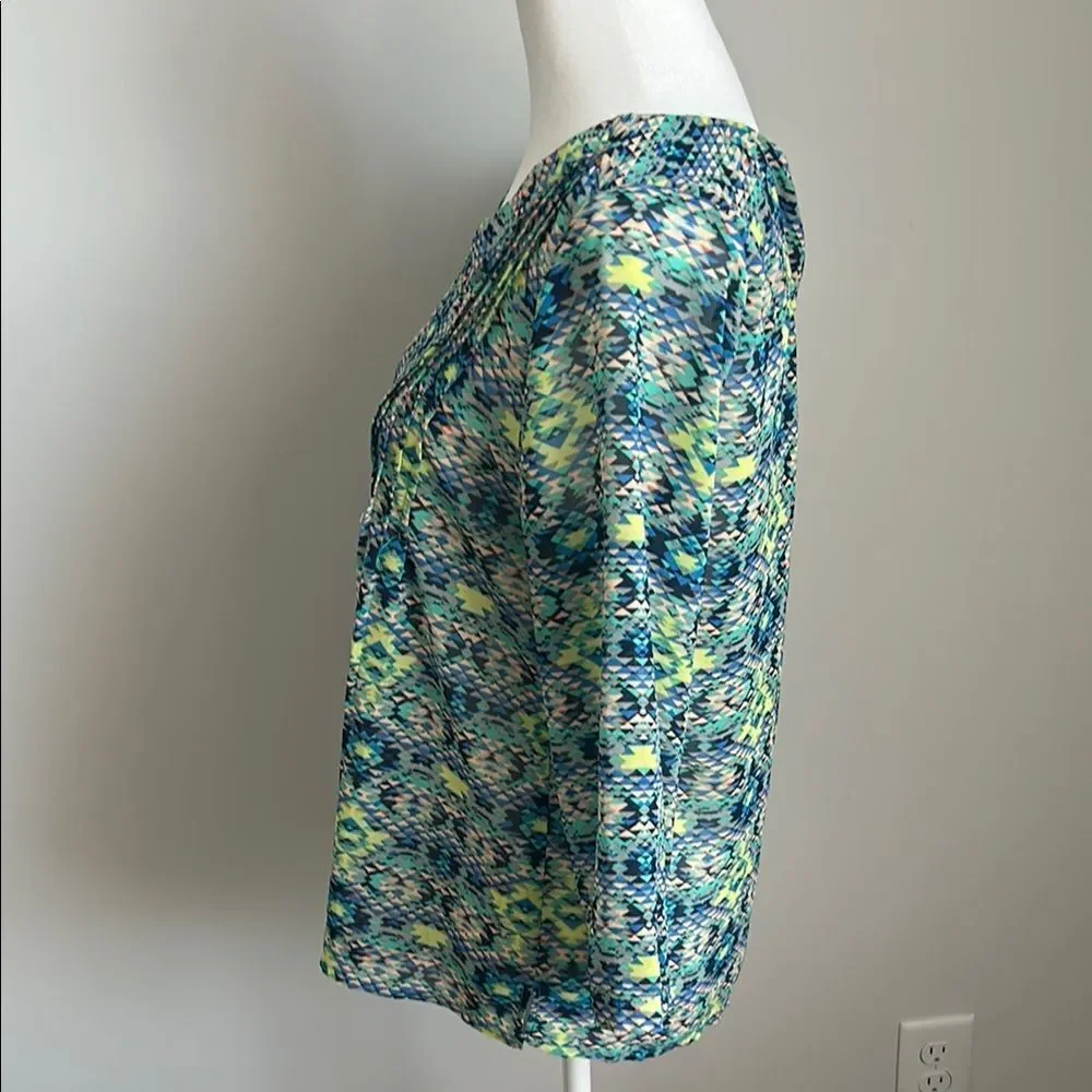 Skies Are Blue Multicolor Patterned Women's Top - Picture 4 of 5